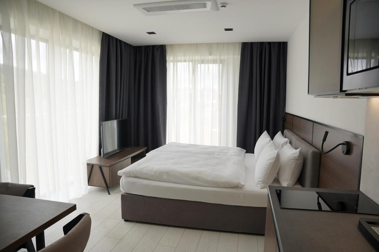 Buka Apart-Hotel & Spa Bukovel Bagian luar foto